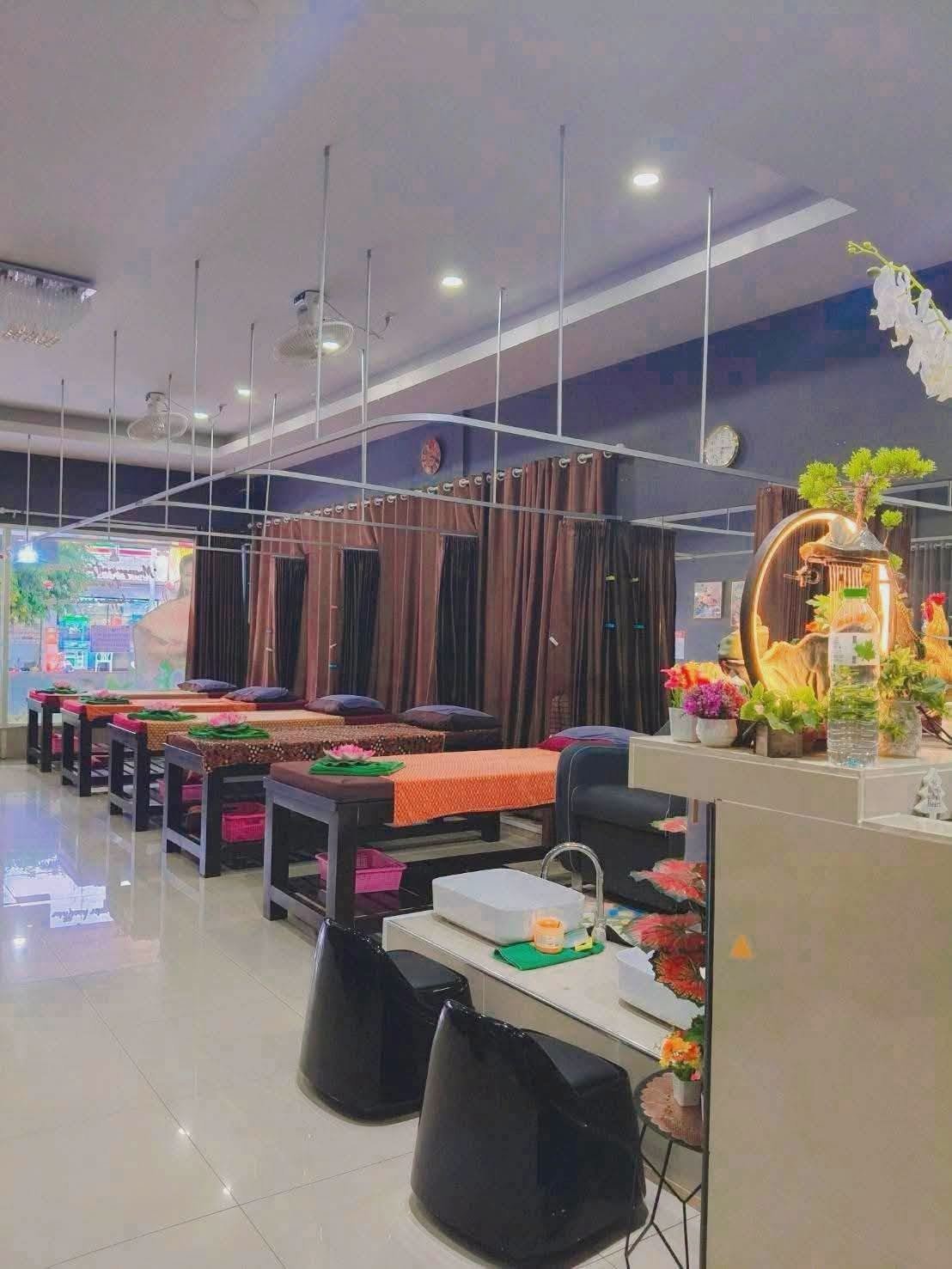 N 046 เซ้งร้านนวด พัทยากลาง อยู่บนถนนหลัก พัทยากลาง ทางลงหาด