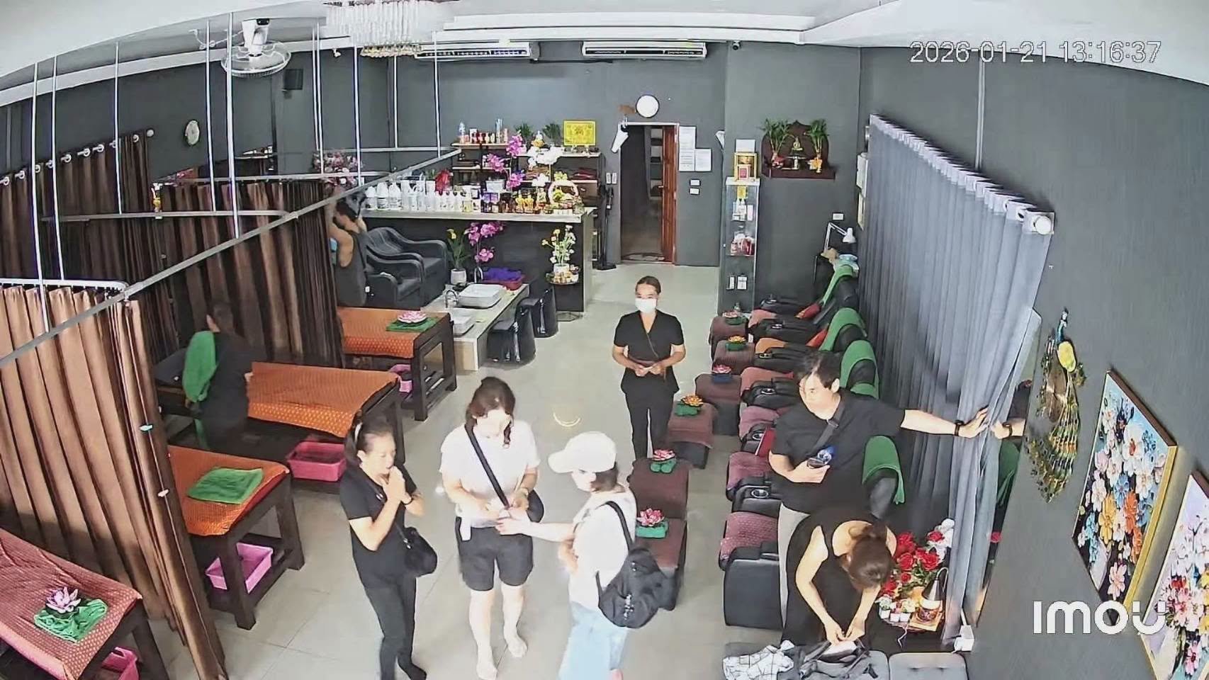 N 046 เซ้งร้านนวด พัทยากลาง อยู่บนถนนหลัก พัทยากลาง ทางลงหาด